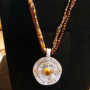 Boutique (necklace)